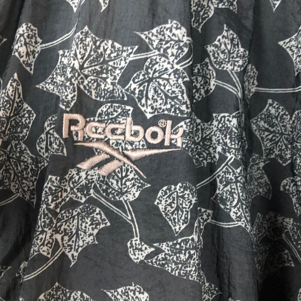 Reebox Windbreaker Full Zip  Size L